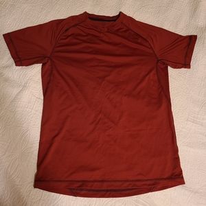 Rhone Short-Sleeved Medium Athletic Shirt